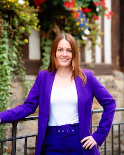Agent immobilier à Orbec: Elodie Bellemaison