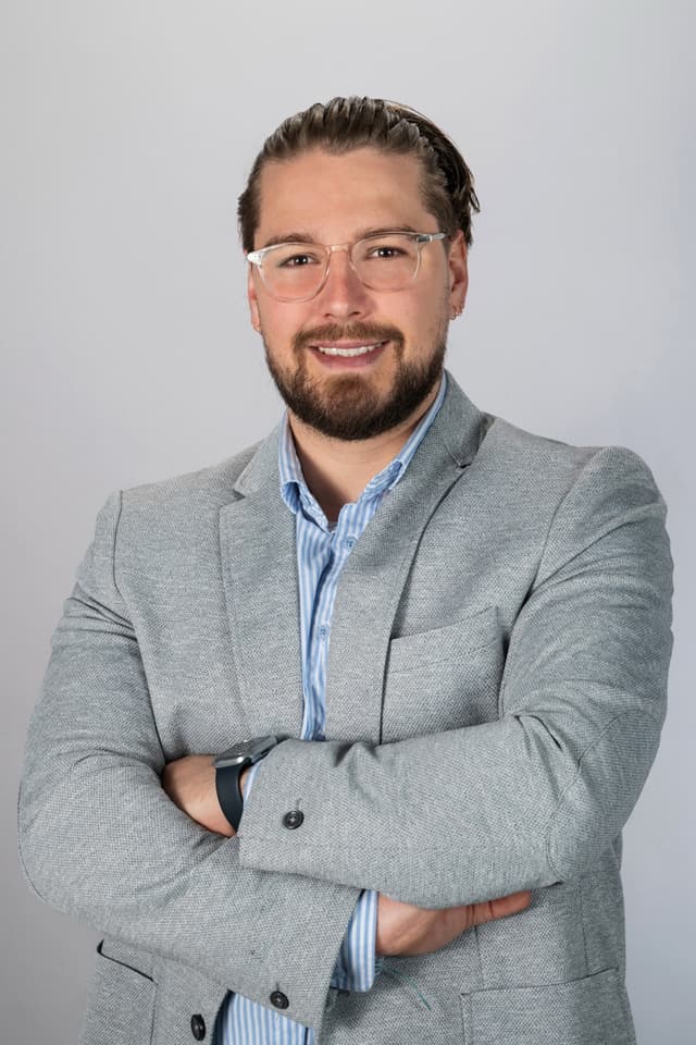 img_Axel Guichon