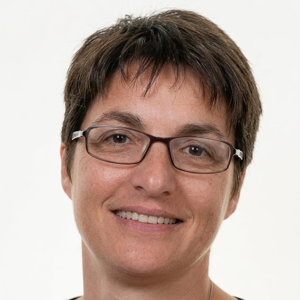 Emmanuelle Fava
