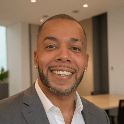 Agent immobilier à Paris: Julien Pierre-Marie