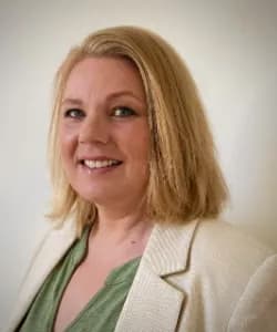 Agent immobilier à Nogent-le-Roi: Alexandra Esposito