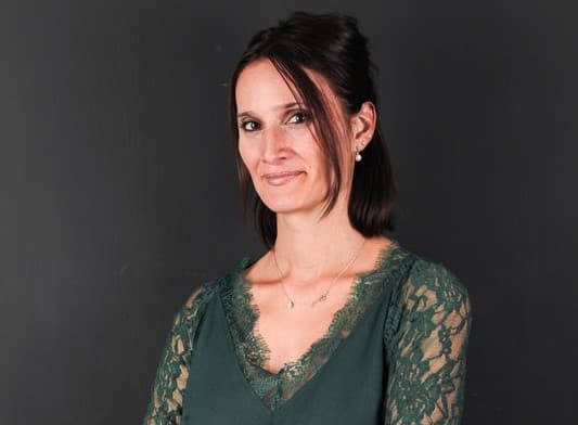 Agent immobilier à Fillière: Laure Malras