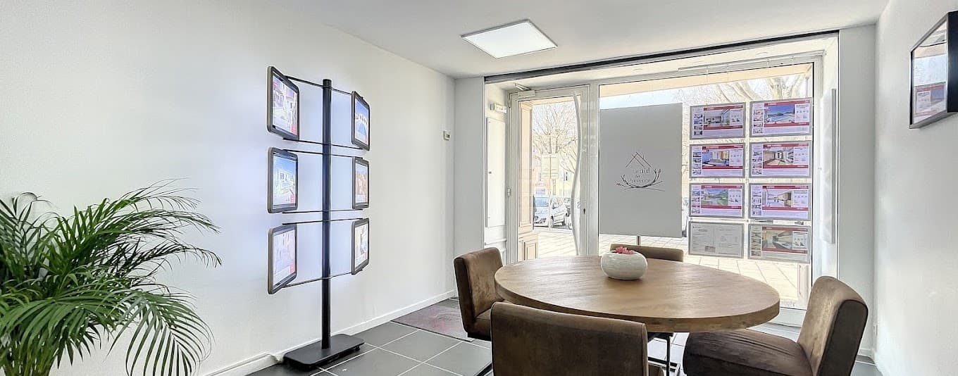 Le Nid De Provence - Agence immobilière à Orange