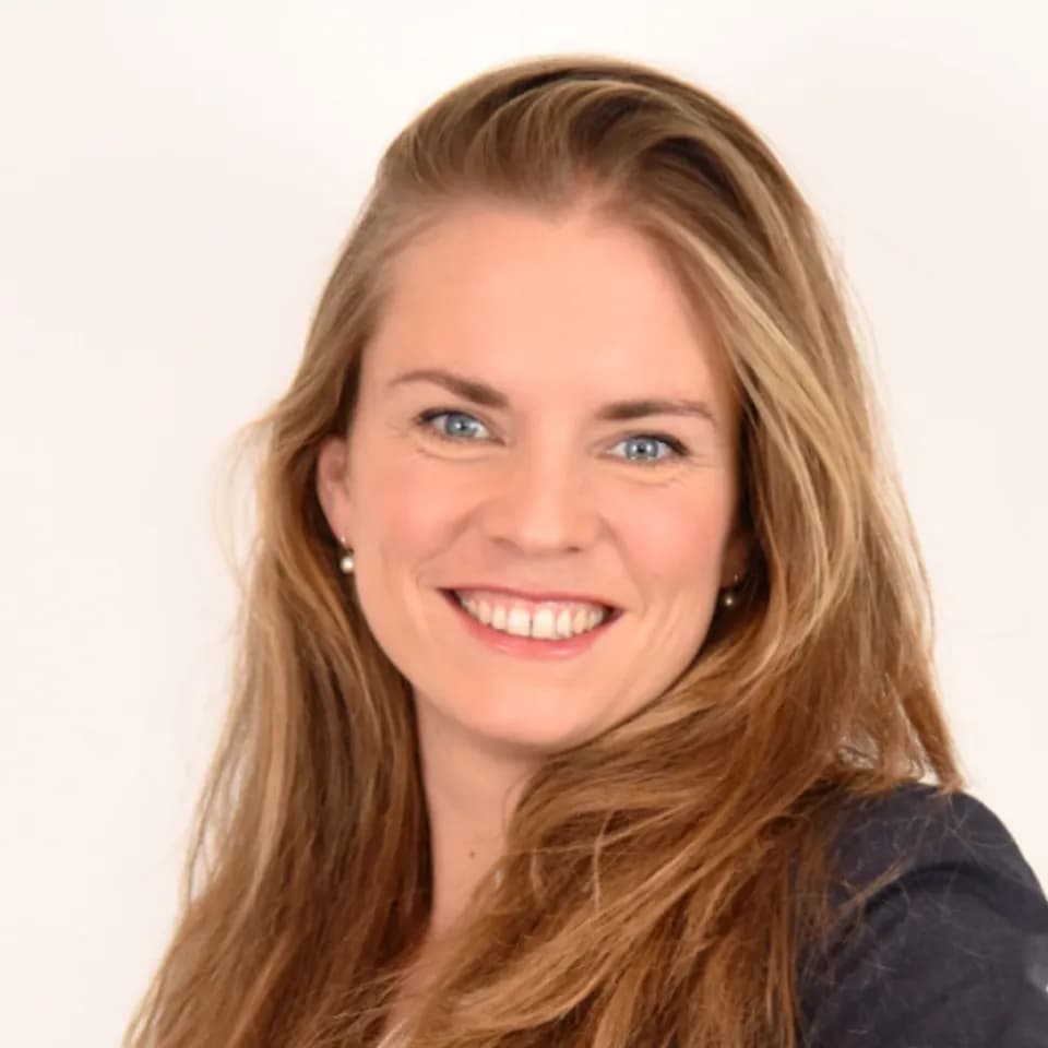 Agent immobilier à la Celle-les-Bordes: Milena Broussouloux