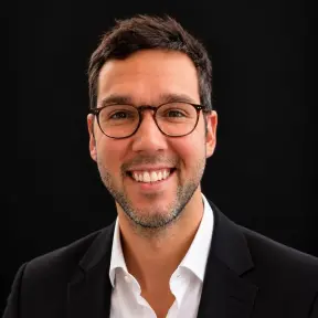 Agent immobilier à Paris: Alexis Roman