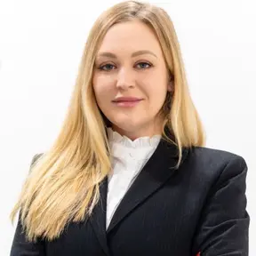 Agent immobilier à Paris: Olga Farge