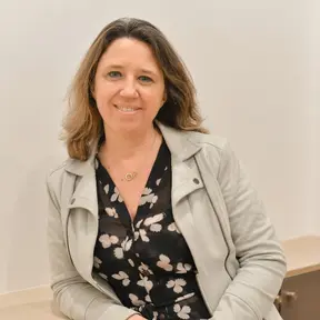 Agent immobilier à Paris: Karine Camart