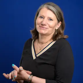Agent immobilier à Paris: Anne Cazaux