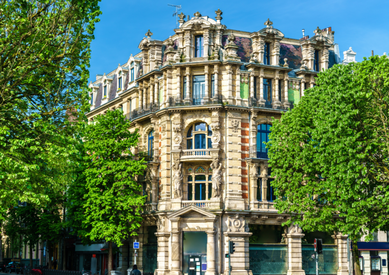 Vendre ou louer sa maison : comment faire le meilleur choix ?