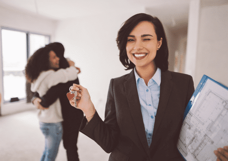 Peut-on vendre un bien immobilier à son fils ou sa fille ?